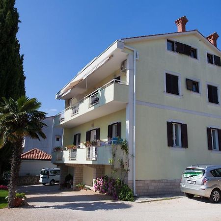 Apartments Ljerka Malinska Esterno foto
