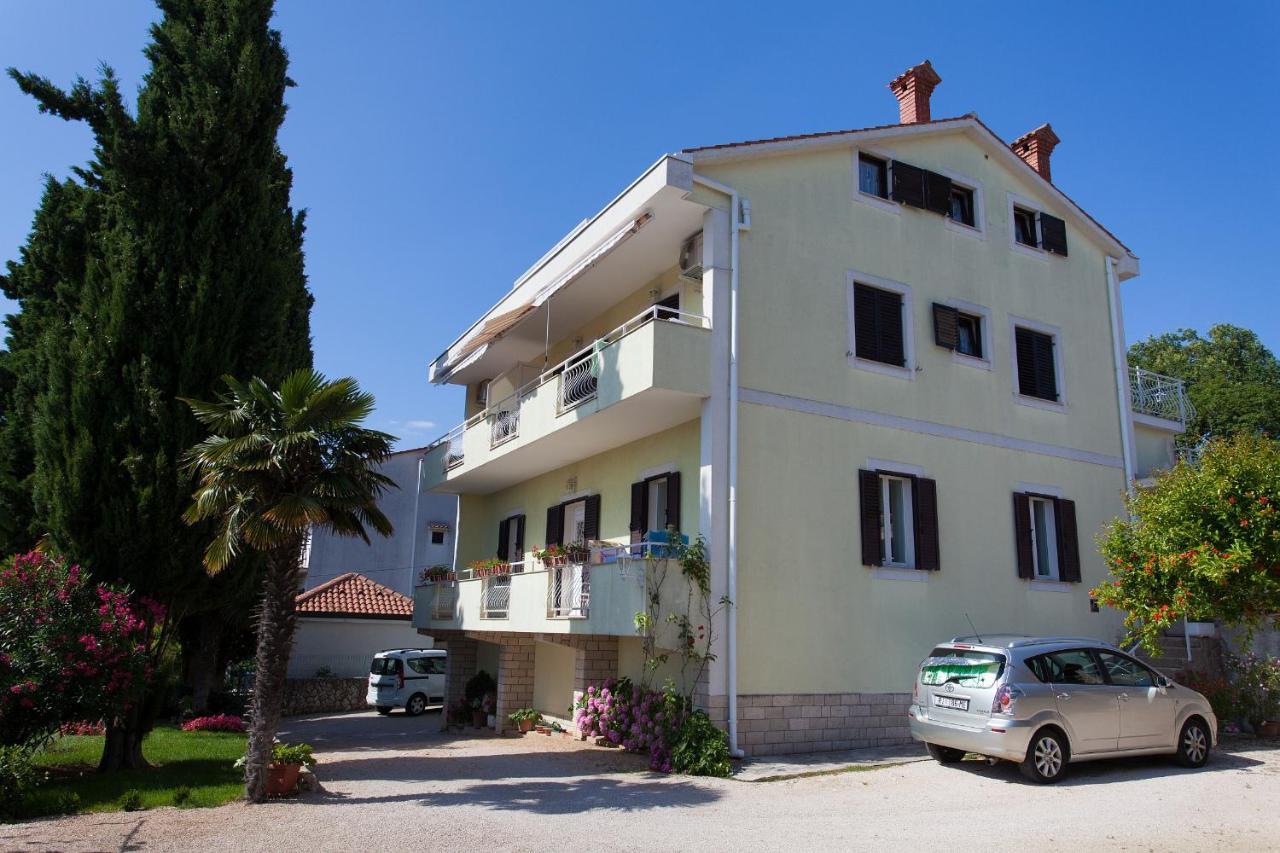 Apartments Ljerka Malinska Esterno foto